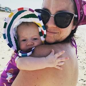 Meet your Posher, Lora